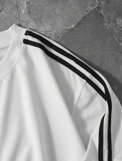 Brazilian Text & National Flag Print Short-Sleeve T-Shirt with Black Ribbon – Black & White Old Money Style