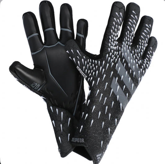 Predator Shadow Pro – Full Black Goalkeeper Gloves
